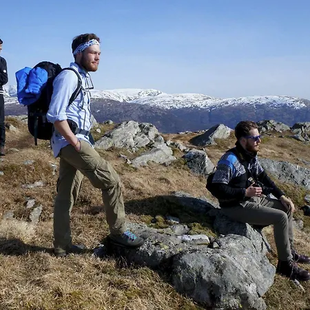 شباب بيرغن مونتانا *