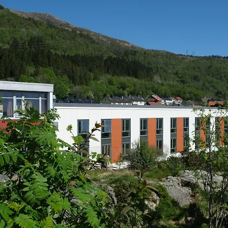 شباب بيرغن مونتانا برغن