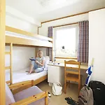 Montana Hostel *